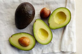 Un nou motiv să mănânci avocado. Beneficiile demonstrate de ultimul studiu